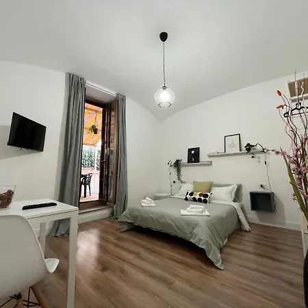Mirhome Apartment *